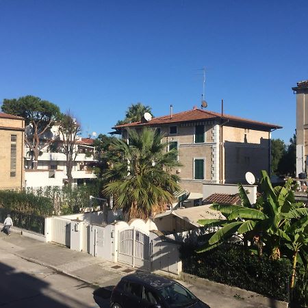 App Sul Lungomare Apartment San Benedetto del Tronto Luaran gambar