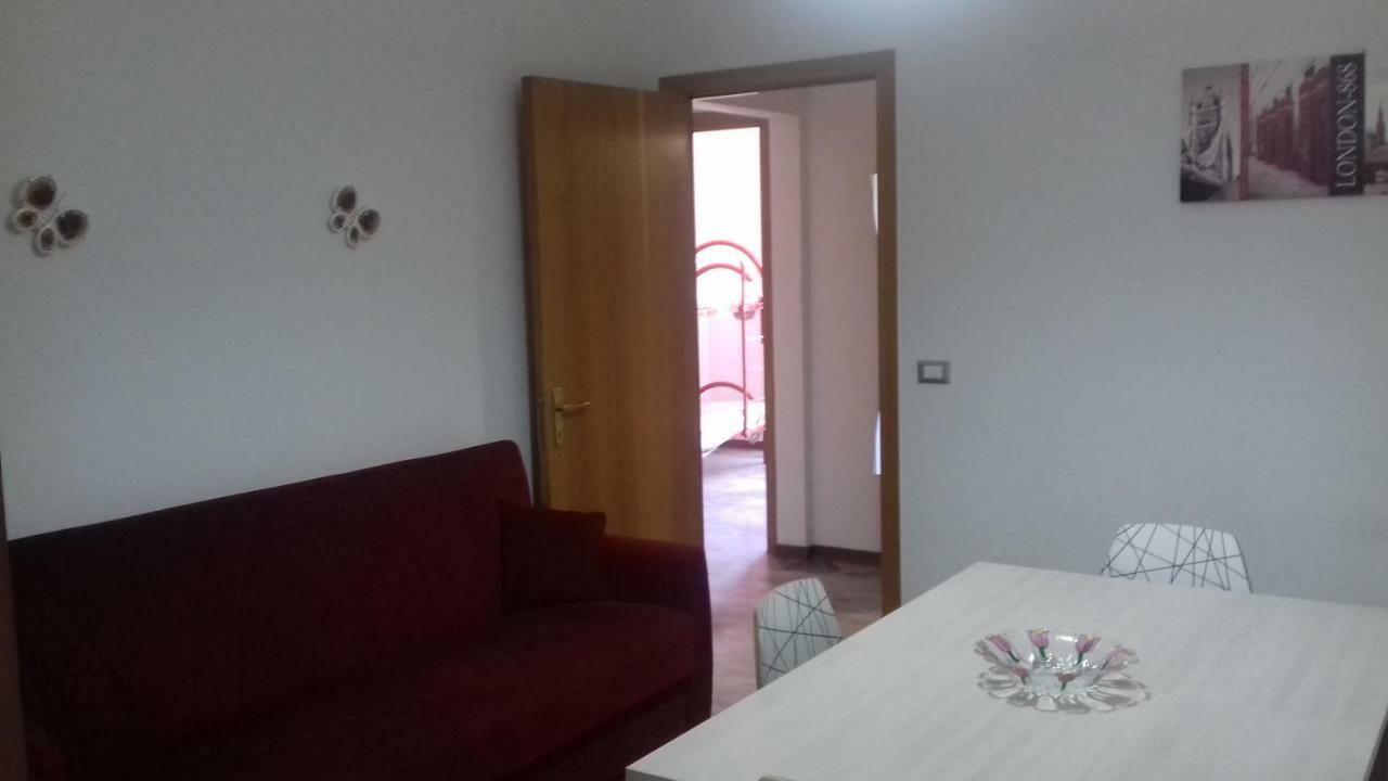 App Sul Lungomare Apartment San Benedetto del Tronto Luaran gambar