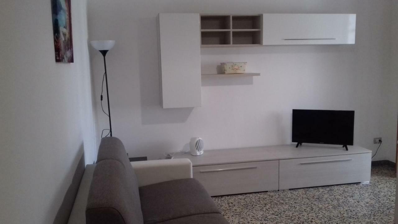 App Sul Lungomare Apartment San Benedetto del Tronto Luaran gambar